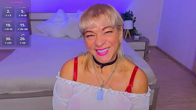 AnittaHarris  online show from March 18, 2026, 2:04 am