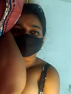 Snapshot of Hotty_Tulip chatting on February 20, 2026, 9:48 pm Hotty Tulip online show from February 20, 2026, 9:48 pm