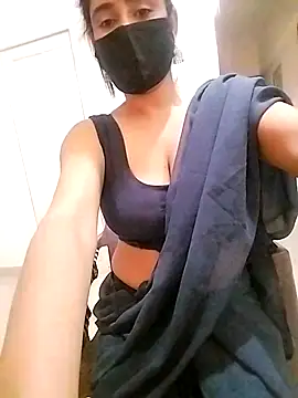 Snapshot of Bella_storm143 chatting on December 4, 2025, 4:16 pm Bella storm143 online show from December 4, 2025, 4:16 pm