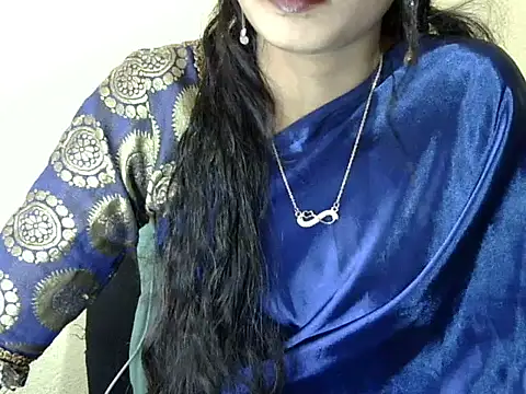 Snapshot of Shab_M chatting on February 10, 2026, 6:39 am Shab M online show from February 10, 2026, 6:39 am