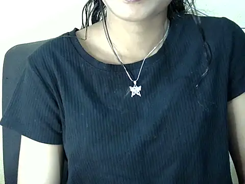 Snapshot of Shab_M chatting on February 15, 2026, 5:37 am Shab M online show from February 15, 2026, 5:37 am