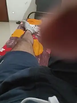 Desi boy24 online show from February 3, 2026, 4:34 pm