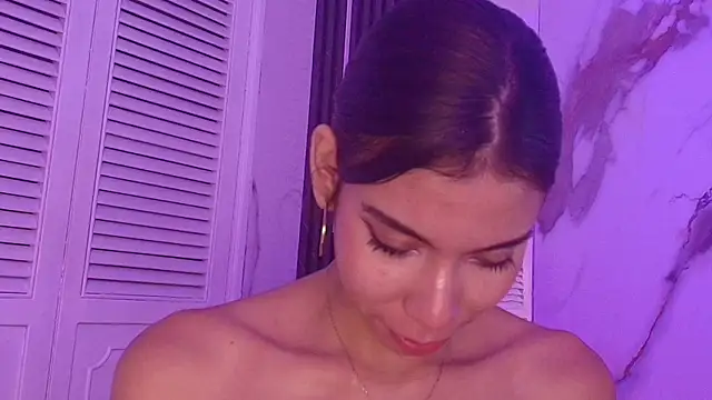 BellaHarpeer online show from March 28, 2026, 7:41 am