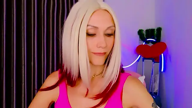 Snapshot of betty_xoxoo chatting on February 15, 2026, 1:09 pm betty xoxoo online show from February 15, 2026, 1:09 pm