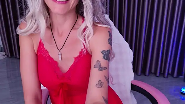 Snapshot of betty_xoxoo chatting on March 24, 2026, 12:32 pm betty xoxoo online show from March 24, 2026, 12:32 pm