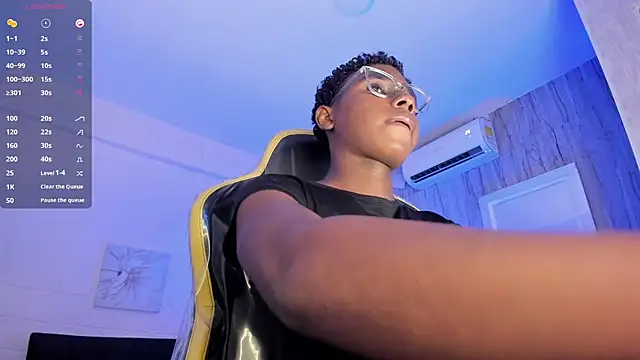 teylor lovee online show from March 15, 2026, 9:10 pm