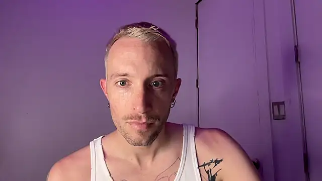 Snapshot of xanderxnyc chatting on July 4, 2026, 10:49 pm xanderxnyc online show from July 4, 2026, 10:49 pm