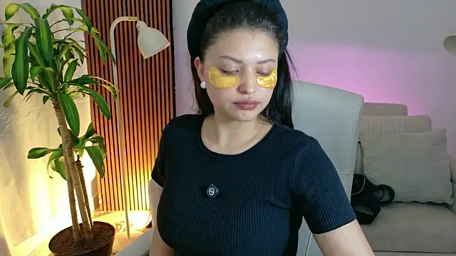 victoria   moon online show from April 19, 2026, 3:22 pm