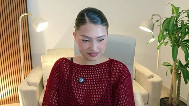 Snapshot of victoria___moon chatting on May 27, 2026, 2:36 pm victoria moon online show from May 27, 2026, 2:36 pm