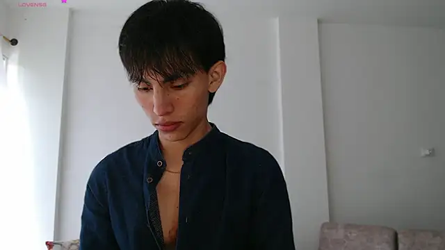 andrew courtzz online show from December 15, 2025, 7:07 pm