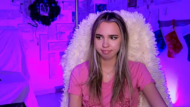 Snapshot of KimPorins chatting on January 17, 2026, 5:49 pm KimPorins online show from January 17, 2026, 5:49 pm