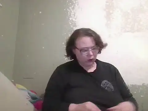 Snapshot of Rentastnrgurl chatting on December 15, 2025, 11:58 am Rentastnrgurl online show from December 15, 2025, 11:58 am