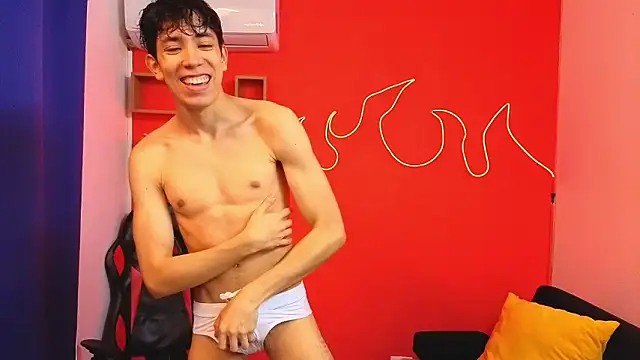 Neo Twink online show from February 10, 2026, 7:07 pm