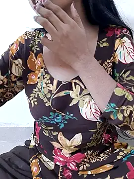 Riya rani8 online show from April 16, 2026, 5:25 pm