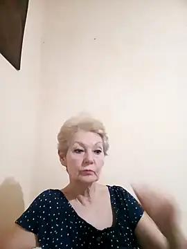 Snapshot of Calypso-Loove chatting on February 11, 2026, 1:49 pm Calypso-Loove online show from February 11, 2026, 1:49 pm