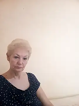 Snapshot of Calypso-Loove chatting on April 5, 2026, 8:33 am Calypso-Loove online show from April 5, 2026, 8:33 am