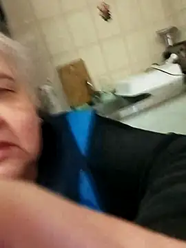 HapinessLovee online show from January 16, 2026, 9:46 am