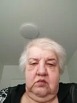 HapinessLovee online show from February 22, 2026, 9:19 am