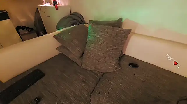 mindfvkc online show from March 10, 2026, 12:59 am