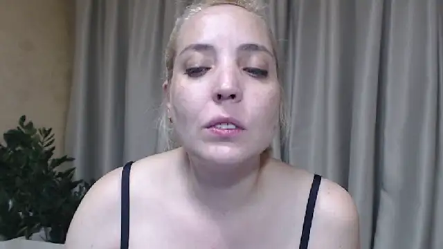 sweetpussy online show from June 27, 2026, 3:39 pm