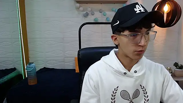 Snapshot of jeremy_job chatting on January 6, 2026, 11:25 am jeremy job online show from January 6, 2026, 11:25 am