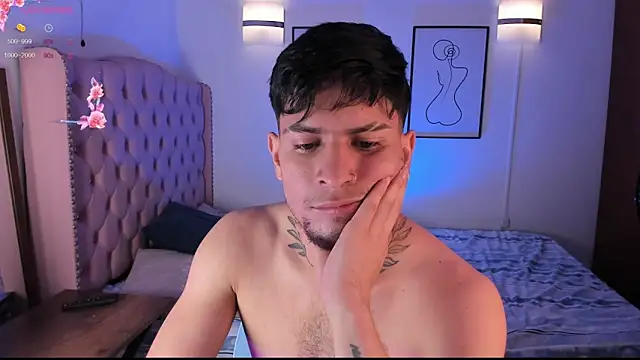 vaalentiino online show from February 21, 2026, 10:11 pm