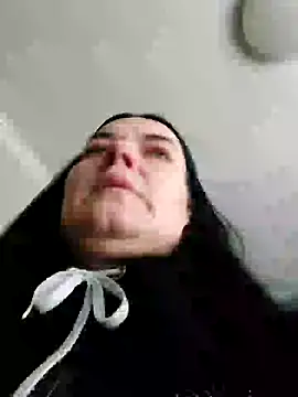 SashaBond online show from February 9, 2026, 9:46 am