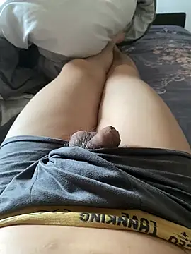 Snapshot of hairylittledic chatting on June 10, 2026, 11:35 pm hairylittledic online show from June 10, 2026, 11:35 pm