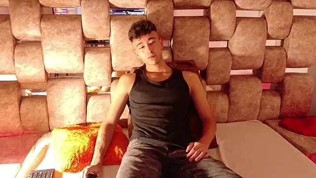 KathyAiden online show from March 25, 2026, 7:31 pm