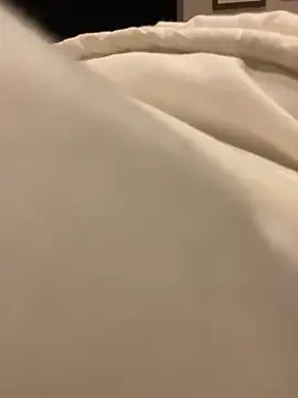 phantom898983 online show from April 16, 2026, 4:13 am