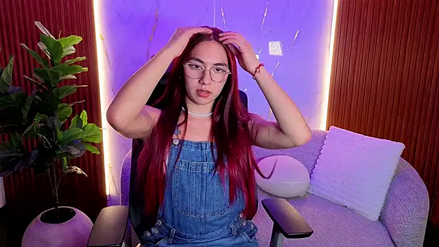 scarlettvg online show from December 5, 2025, 4:32 am