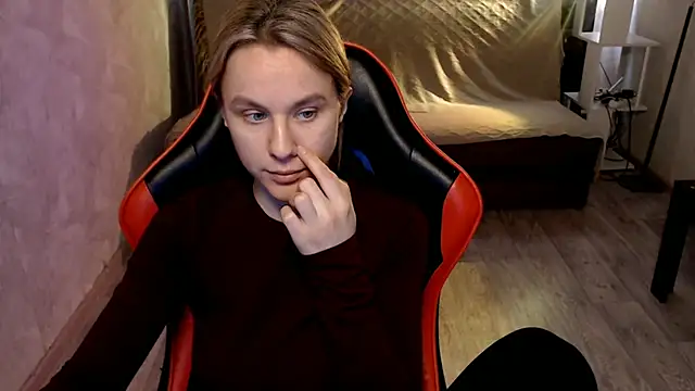 MiaBun1 online show from April 5, 2026, 6:32 am