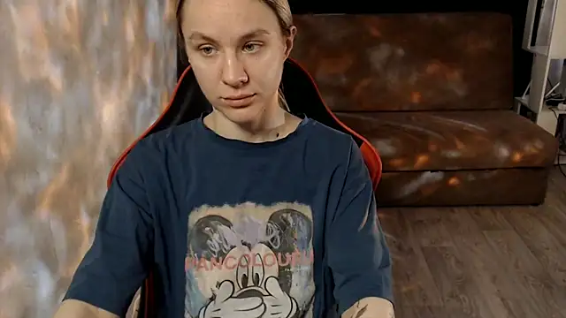 MiaBun1 online show from April 20, 2026, 3:20 am