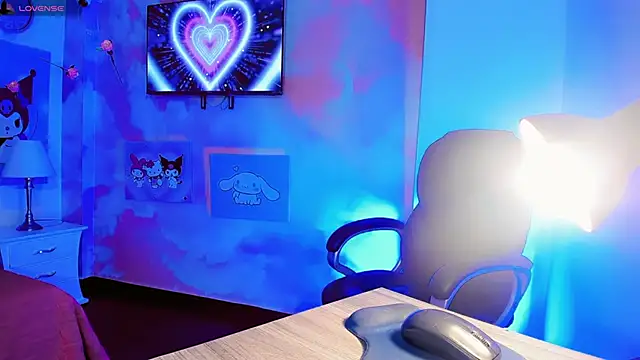 Snapshot of Melany_Alejandra chatting on February 25, 2026, 5:17 am Melany Alejandra online show from February 25, 2026, 5:17 am