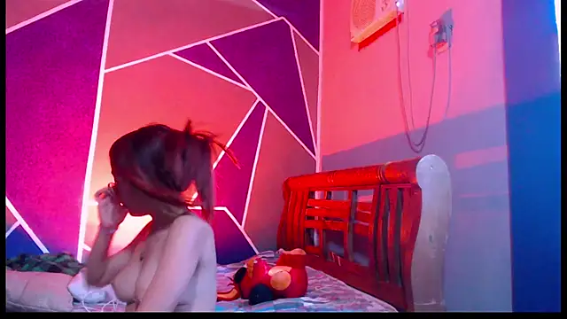 bellota bunny online show from February 10, 2026, 8:46 pm