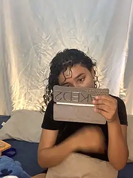 ladulcemary  online show from March 8, 2026, 4:11 pm