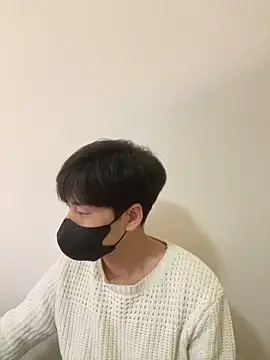 kimze7 online show from February 3, 2026, 11:48 am