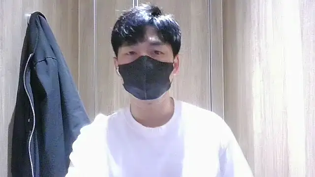 kimze7 online show from March 20, 2026, 2:05 am