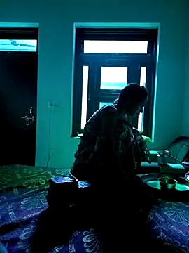 khushaboosexy online show from March 22, 2026, 5:00 am