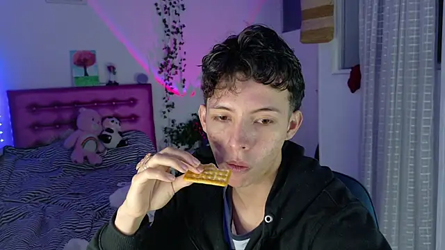 Dani Dancer online show from July 14, 2026, 2:05 am
