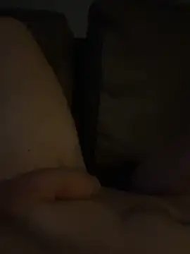 lewis24668 online show from December 21, 2025, 1:24 am