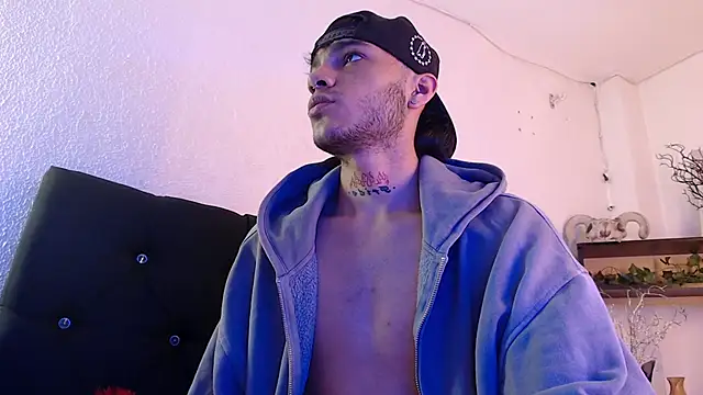 Snapshot of kingdani_hot chatting on February 4, 2026, 3:23 am kingdani hot online show from February 4, 2026, 3:23 am