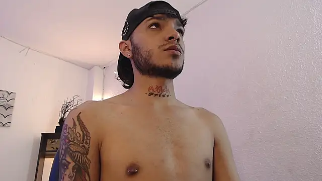 Snapshot of kingdani_hot chatting on February 18, 2026, 10:44 am kingdani hot online show from February 18, 2026, 10:44 am