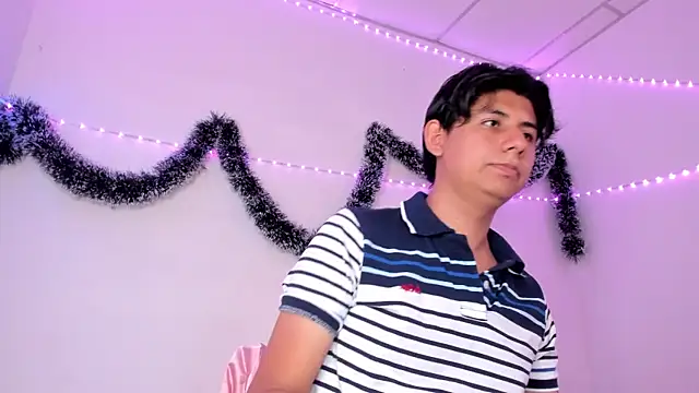 Snapshot of king_Eric30 chatting on January 8, 2026, 8:44 pm king Eric30 online show from January 8, 2026, 8:44 pm