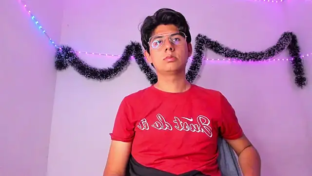 Snapshot of king_Eric30 chatting on January 12, 2026, 9:20 pm king Eric30 online show from January 12, 2026, 9:20 pm