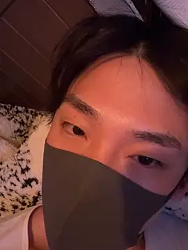 -kou-- online show from April 9, 2026, 4:01 pm