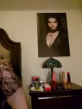 BustyVampyre online show from December 17, 2025, 11:55 pm