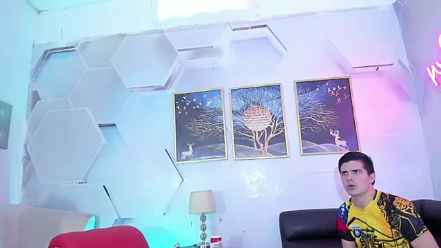 Alex jeins at online show from February 14, 2026, 2:14 pm