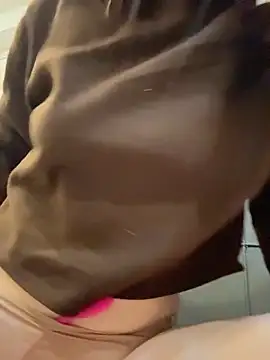 FionaMurr online show from April 5, 2026, 11:13 pm