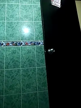 Snapshot of Andreskelly chatting on December 23, 2025, 10:24 am Andreskelly online show from December 23, 2025, 10:24 am